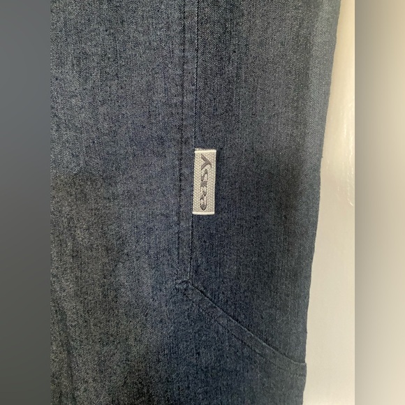 Easy romper with zipper - Picture 2 of 7